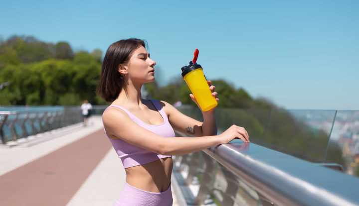 Do protein shakes work? Muscle gain and weight loss