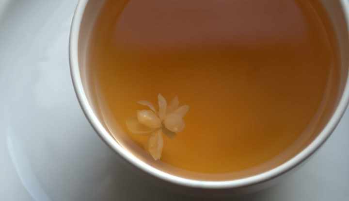 Korzyści zdrowotne herbaty jaśminowej