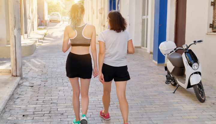 Sa kalori digjni duke ecur 10,000 hapa?