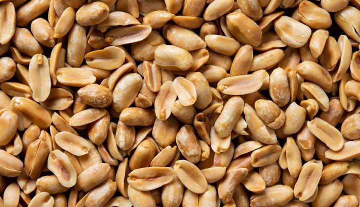 Peanuts: Nutrition facts and health benefits