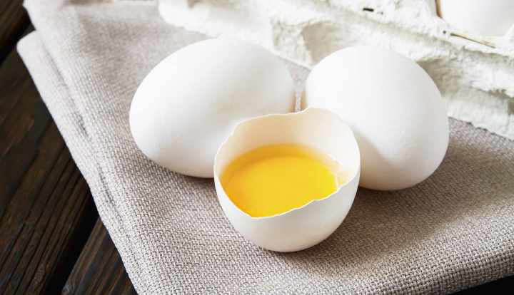 How much protein is in an egg?