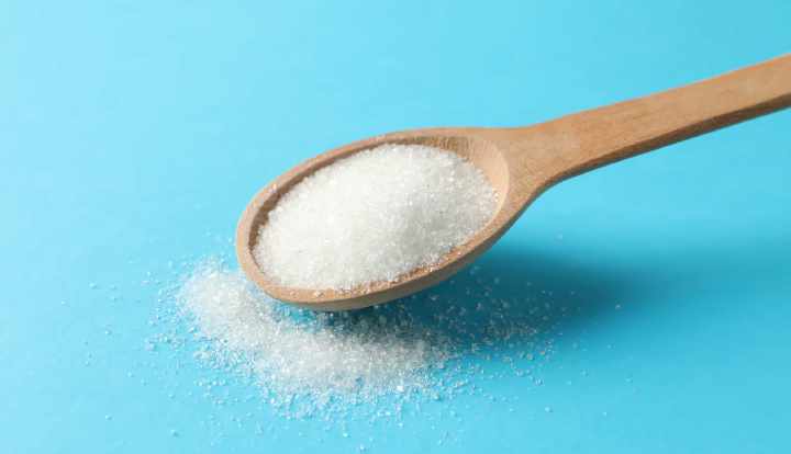 Refined sugar: Downsides, food sources, and how to avoid it