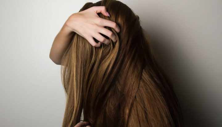 How to get rid of dandruff: 9 home remedies