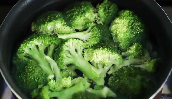 Sulforaphane: Benefits, side effects, and food sources