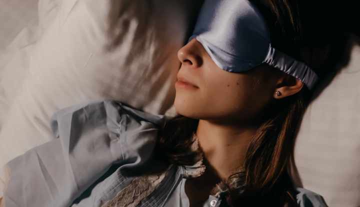 17 proven tips to sleep better at night