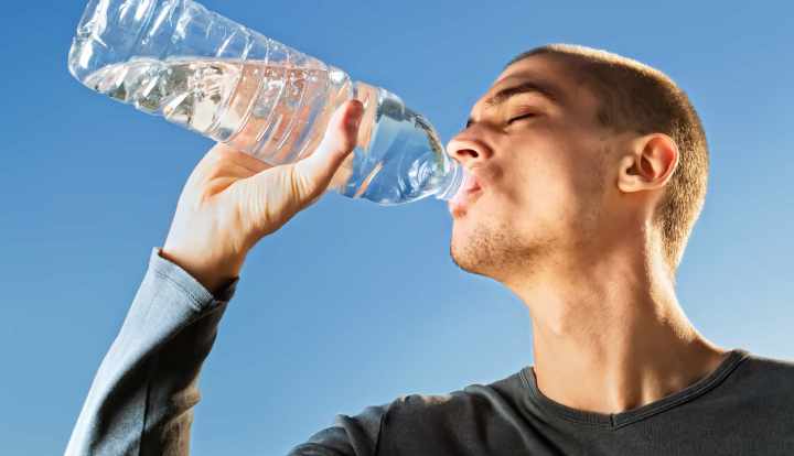 Tapoja juoda enemmän vettä