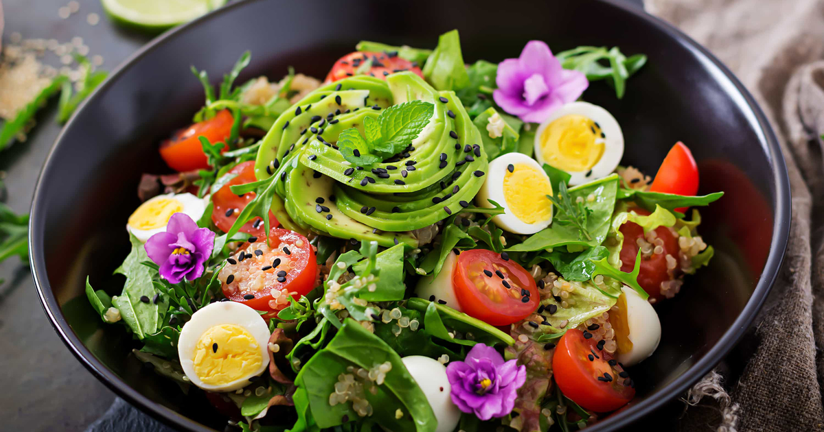 Wie Viele Kalorien Hat Ein Salat Ohne Dressing Wie viele Kalorien hat ein Salat? Verschiedene Arten und Beläge
