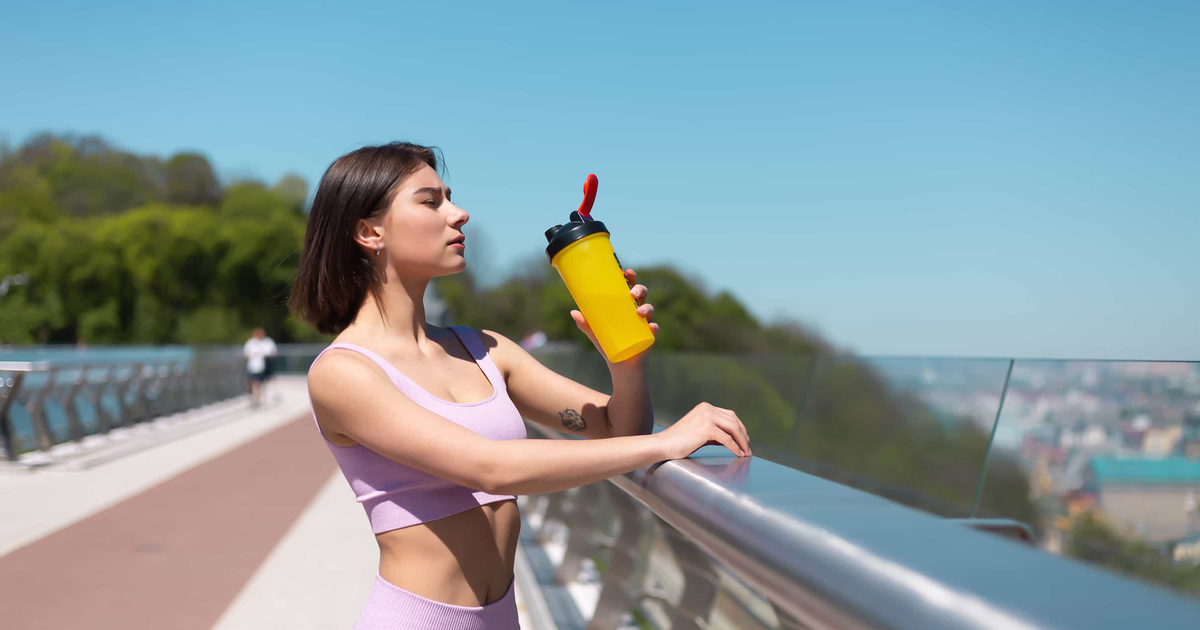 Do protein shakes work? Muscle gain and weight loss