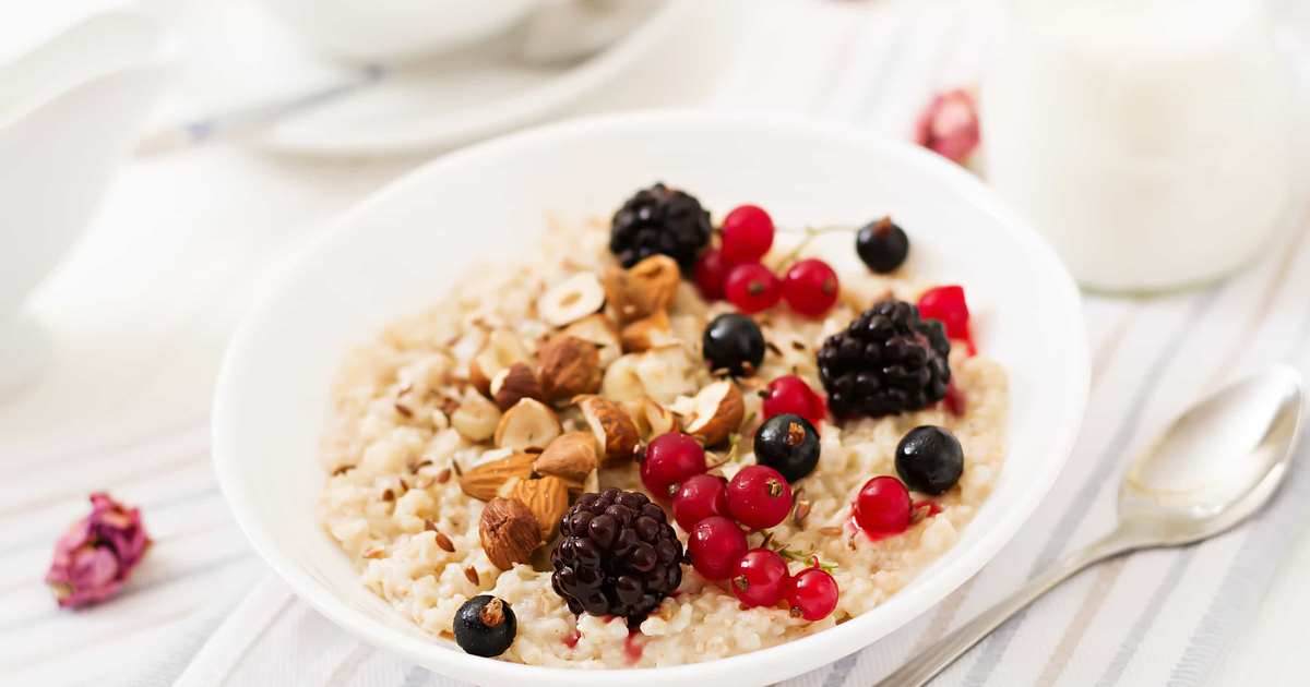 Does oatmeal lead to weight gain? Toppings and more