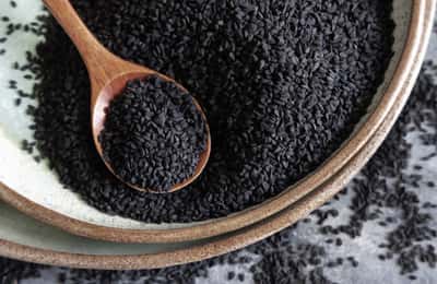 Kalonji: Οφέλη, Απώλεια Βάρους και Παρενέργειες