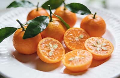 Kumquats: Voeding, gezondheidsvoordelen en hoe je ze eet