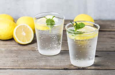 Hjälper citronvatten dig att gå ner i vikt?