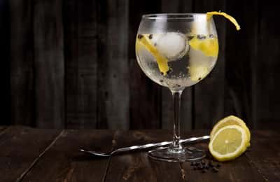 Alcool cu cel mai puțin caloric: Top 9 băuturi alcoolice sărace în calorii