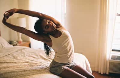 Miért nyújtózunk? A tested természetes reflexének tudományos magyarázata