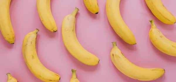 Hvor mange kalorier og karbohydrater er det i en banan?