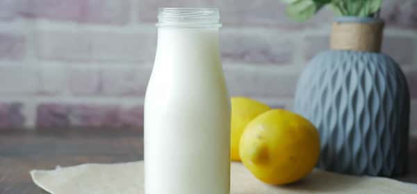 Buttermilk substitutes: 14 dairy, dairy-free, and vegan options