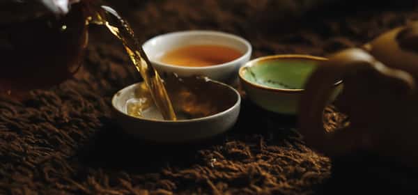緑茶と黒茶の比較