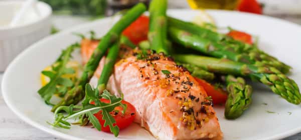 Dieta ad alto contenuto proteico e a basso contenuto di carboidrati