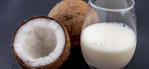 Je kokosové mléko vhodné pro keto?