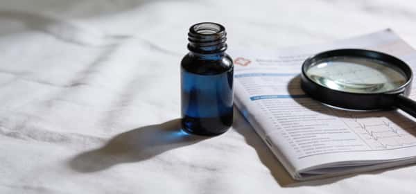 آیا متیلن بلو بی‌خطر است؟ یک ارزیابی صادقانه از خطرات