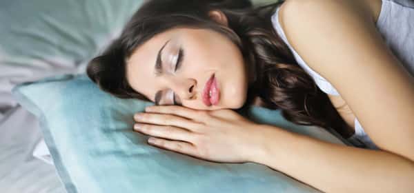 9 natural sleep aids: Melatonin & more, benefits, risks