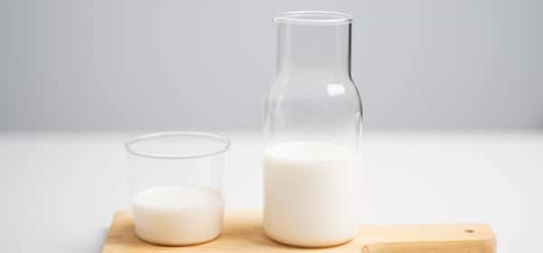 Comparing milk: Almond, dairy, soy, rice, and coconut